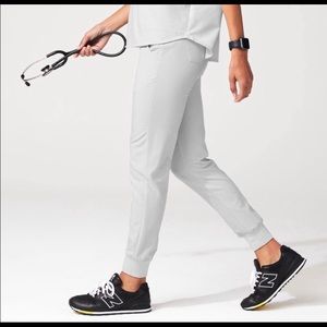 Figs Zamora Joggers Petite Space Grey